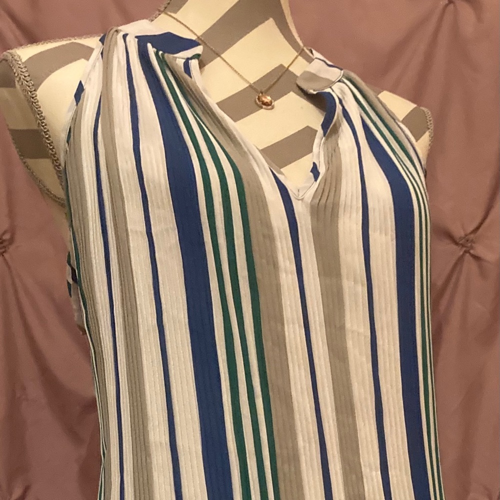 Shirt - Picture 2 of 2